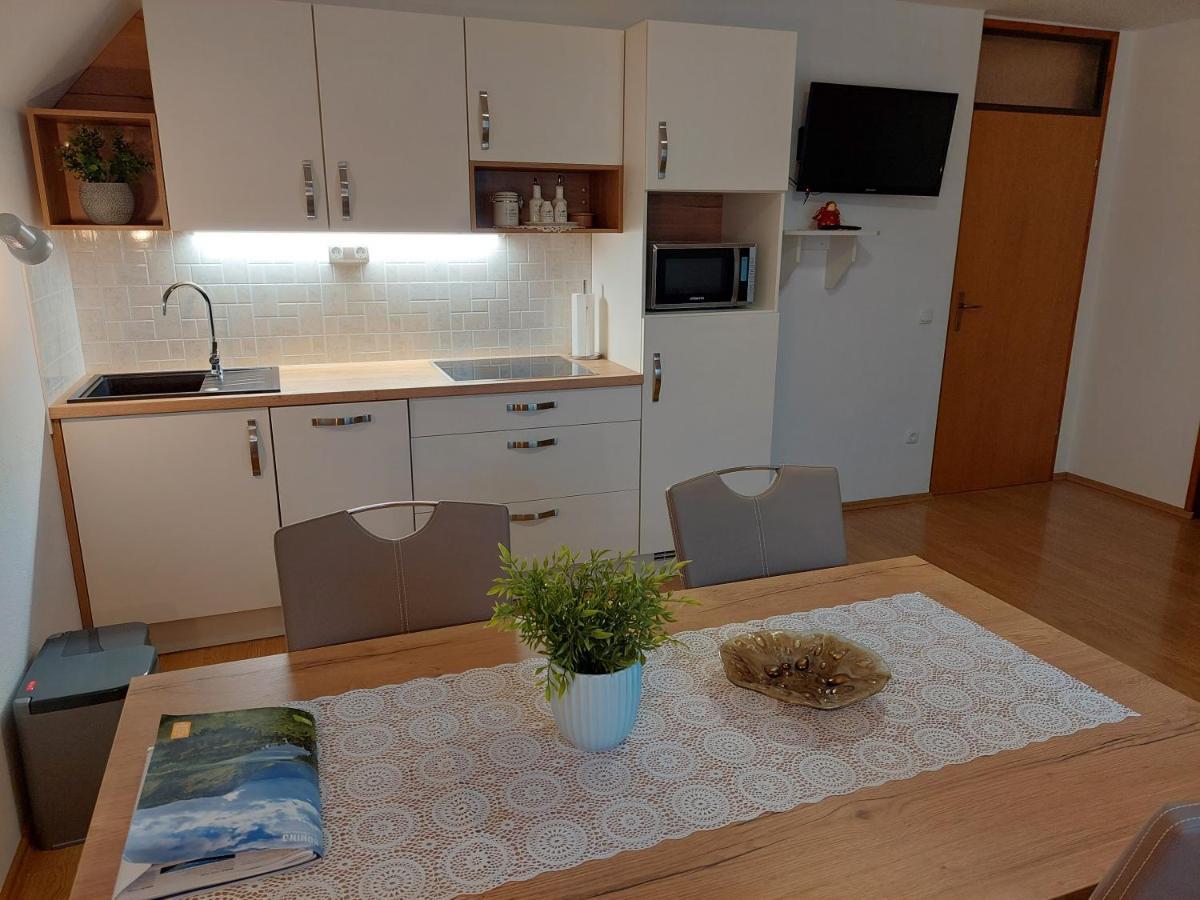 Apartmaji Vesna Lägenhet Bohinj Exteriör bild