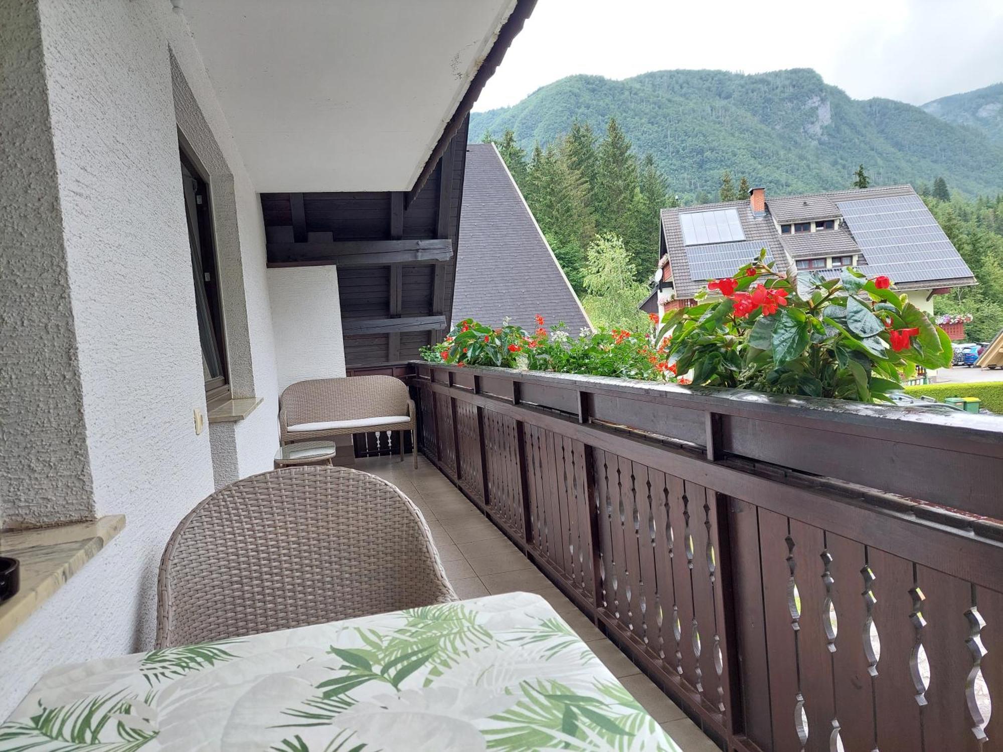 Apartmaji Vesna Lägenhet Bohinj Exteriör bild