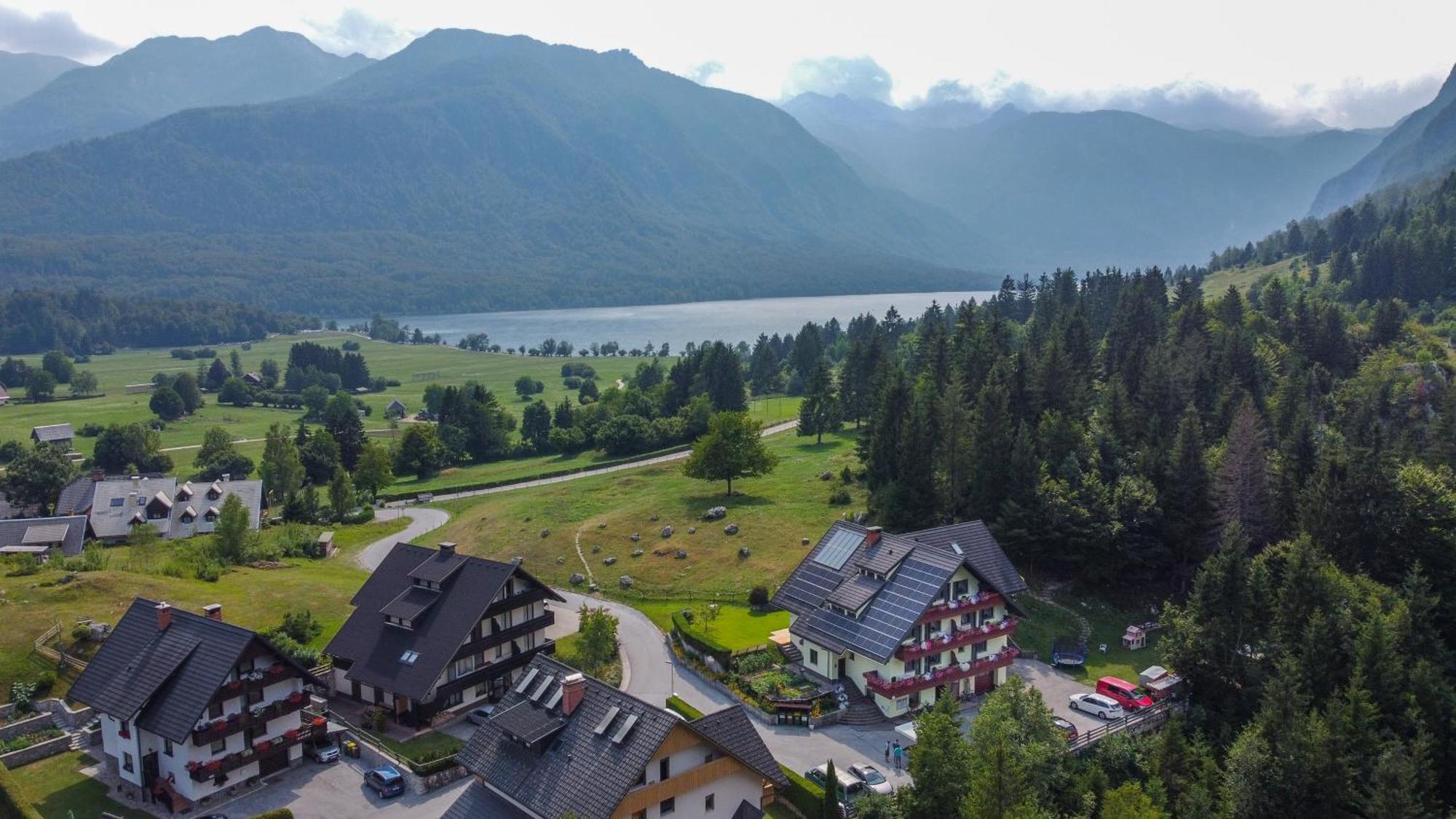 Apartmaji Vesna Lägenhet Bohinj Exteriör bild